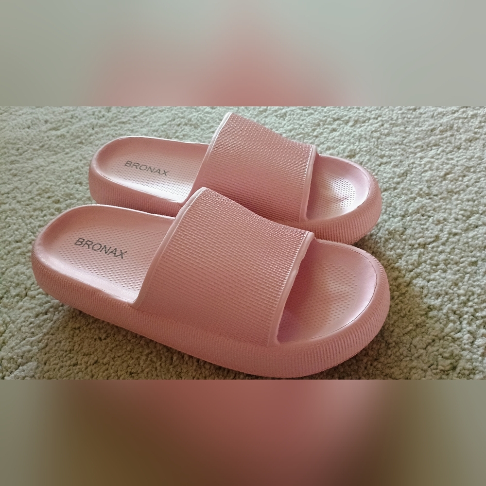 Bronax Cloud Slides Comfy Pillow Sandles Shoes‎ Womens Size 39-40 Pink